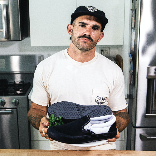 O INÉDITO SLIP-ON PRO BMX É APRESENTADO PELO PILOTO DO TIME GLOBAL DA VANS, DAKOTA ROCHE 