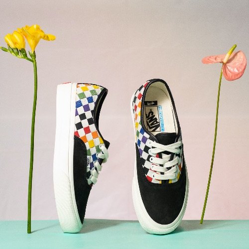 A DIVISÃO VAULT BY VANS CELEBRA A COMUNIDADE LGBTQ+ ATRAVÉS DO VLT PRIDE PACK
