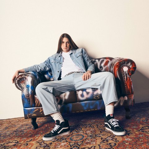 Felca protagoniza sua primeira grande campanha com a Vans® e reforça o poder de ser quem você é