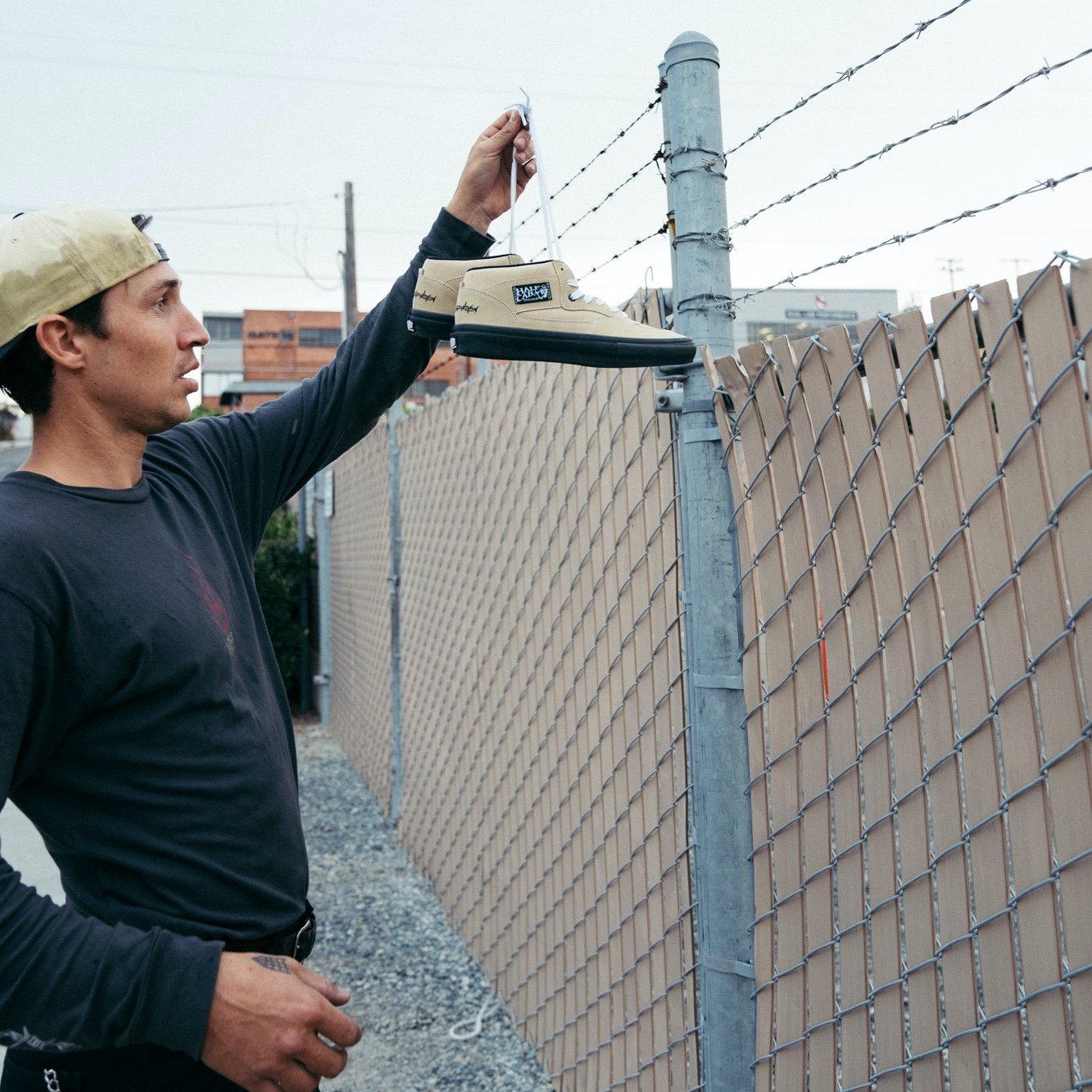 Vans faz parceria com Elijah Berle para comemorar
30 anos da silhueta Skate Half Cab