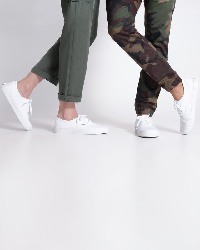Tênis Authentic True White