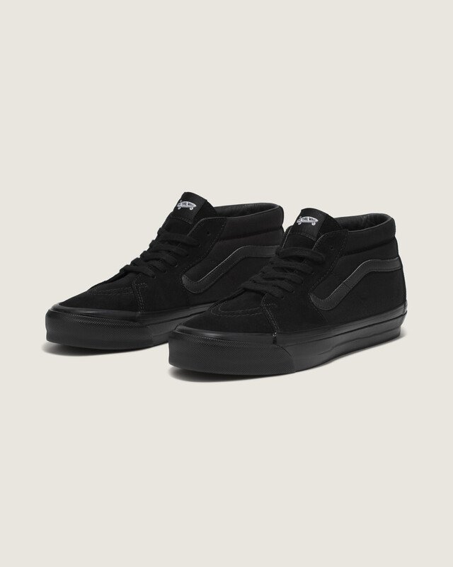 In the Woods...ブラックメタル　blackl Tênis Sk8-Mid Lx Premium Black Black | Vans