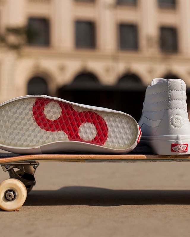 Tênis Skate Sk8-Hi Vans X Xaparral White
