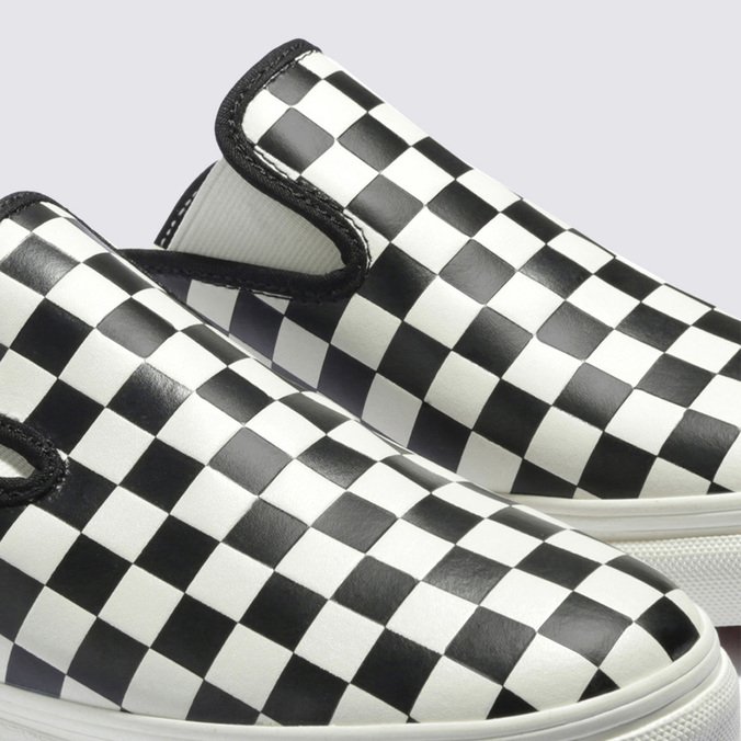 Tênis Slip-On Mule Black White