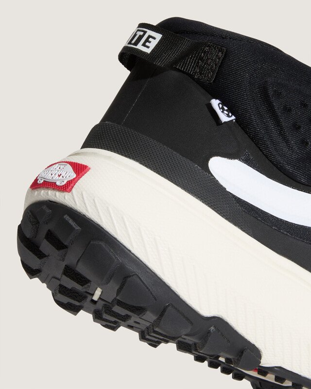 Tênis Crosspath Mid Mte Black White