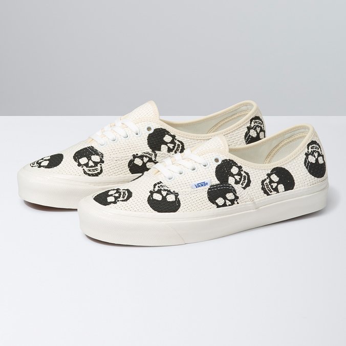 TÊNIS AUTHENTIC 44 DX VANS X ANAHEIM NEEDLEWORK é boa?