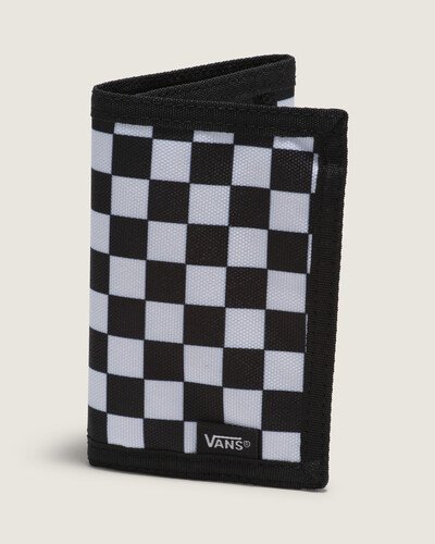 Uma estampa em checkerboard traz a assinatura Vans na icônica Carteira Slipped Black-White Check. Confeccionada em poliéster com um design retrô, o modelo apresenta três dobras e um fecho em velcro que mantém o conteúdo seguro. A carteira inspirada na velha guarda traz estampa exclusiva camuflada, com aplicação de etiqueta tecida com assinatura Vans em “Drop V” aplicada na capa. O amplo espaço interno inclui bolso para notas, divisória para cartões, janela para documentos e porta-moedas.