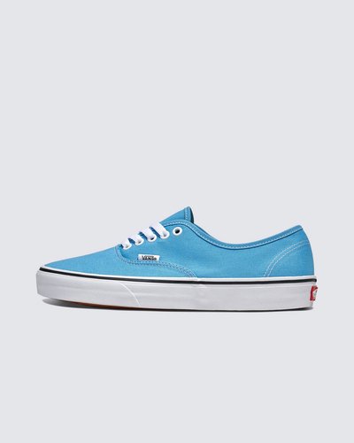 O original. Cores atualizadas.

Nascido em 1966 como Style 44, o Vans Authentic Shoe deu início a tudo. Sua estreia introduziu a agora icônica sola waffle, dando aos skatistas a aderência e a durabilidade necessárias para ultrapassar limites. Refinado e reforçado ao longo do tempo, é um símbolo do legado da Vans: intemporal, fiável e fiel às suas raízes. Agora parte da Coleção Color Theory, foi reinventado em tons vibrantes para uma abordagem nova e criativa.