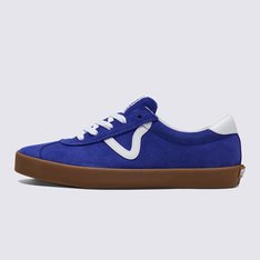 Um tênis aerodinâmico que mantém vivos os anos 90. Com inspiração nos estilos tradicionais da Vans dos anos 90, o Tênis Sport Track Blue é uma nova interpretação do Skate Vans Sport original. Do colarinho aberto inferior e língua estendida até a icônica sidestripe em “V”, este tênis vulcanizado de cano baixo combina perfeitamente um visual inspirado no skate, com detalhes retrô exclusivos.