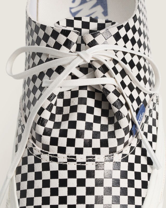 Tênis Authentic Ease Checkerboard Black White