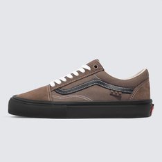 Skate Classics: Ultra Resistência No Interior Para A Prática Do Skate. Completamente Redesenhada Para O Skate Moderno, A Coleção Skate Classics Oferece Mais Do Que Os Skatistas Precisam Para Permitir Evolução Máxima. Com Cabedal De Camurça E Lona, O Tênis Skate Old Skool Taupe Oferece A Aparência Icônica Que Você Deseja, Trazendo Todos Os Benefícios De Desempenho Que Os Skatistas Exigem.
Características Do Produto: 
• Durabilidade Aumentada: Materiais Reforçados Duracap™, Textura Serrilhada Mais Profunda Nos Amortecedores Da Biqueira E Paredes Laterais Mais Altas Proporcionam Aparência Mais Tradicional Com Maior Durabilidade E Proteção; 
• Cabedal Totalmente Redesenhado: Reconstruído Com Um Contraforte Moldado E Tiras Internas Da Lingueta Que Firmam Seu Pé No Lugar E Oferecem Mais Controle Da Prancha; 
• Aderência Lendária: O Novo Composto De Borracha De Goma Sickstick™ É A Borracha Mais Aderente Até Agora; 
• Amortecimento Popcush: O Melhor Amortecimento E Proteção Contra Impactos. As Palmilhas Popcush™ Com Retorno De Energia Protegem Seus Pés Enquanto Ajudam A Reduzir O Cansaço Das Pernas Em Sessões De Skate Mais Longas; 
• Estilo Icônico: Uma Mistura De Camurça E Lona De 280G Foi Usada No Cabedal, Mantendo A Estética Do Old Skool™ Original.