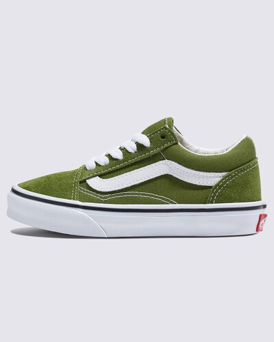Cores ousadas e frescas energizam o Old Skool com a lendária sidestripe. A Coleção Color Theory permite que você crie uma história de cores única: combinando tons vibrantes e inesperados com o estilo dos icônicos clássicos da Vans. Feito com uma combinação de lona e camurça, o Tênis Old Skool Pesto Infantil homenageia a silhueta tradicional com Sidestripe, ao mesmo tempo que oferece um visual fresco para esse ícone.
