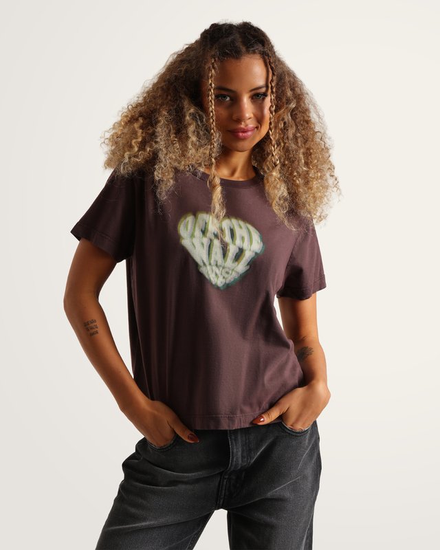 Camiseta Manga Curta Heartbeats Port Brown