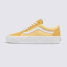 Em 1977, O Tênis Old Skool, Originalmente Nomeado De Vans #36 Foi Lançado Sendo O Primeiro A Conter A Icônica Sidestripe Na Lateral. O Que Começou Como Um Rabisco De Paul Van Doren, Originalmente Chamado De “Jazz Stripe”, Se Tornou Um Dos Ícones Da Marca Vans. O Tênis Old Skool Sf Salt Wash Black Fade De Cano Baixo Com Cadarço Possui Cabedal Em Lona Têxtil E Camurça Resistente, Sidestripe E Viras Laterais De Borracha Com Biqueiras Reforçadas Para Suportar O Desgaste Por Repetição. Apresenta Colarinhos Acolchoados Para Dar Suporte E Flexibilidade, Com A Clássica Sola De Borracha Waffle Vulcanizada Exclusiva Vans.
Características Do Produto: 
• Tênis De Cano Baixo Com Sidestripe; 
• Fechamento Com Cadarço; 
• Cabedal Resistente Em Camurça E Lona; 
• Colarinhos Acolchoados; 
• Solado Emborrachado Em Waffle Exclusivo Vans.