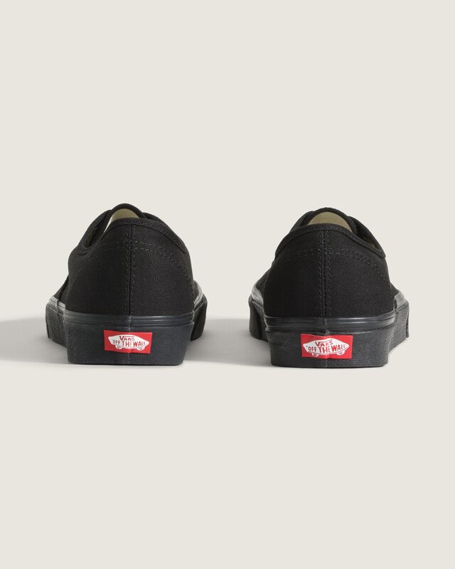 Tênis Skate Chukka Low Blackout