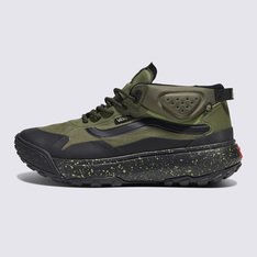 “You are Made for the Elements”. Estes são os seus Vans. O Tênis Crosspath Mid Mte Olive tem base em tudo o que aprendemos com a família de tênis UltraRange. É a combinação perfeita de estilo e funcionalidade para aventuras urbanas e ao ar livre. Extremamente versátil e repleta de conforto, o modelo possui silhueta de cano médio, é repelente à água e possui uma entressola em EVA de base biológica projetada para amortecimento máximo, combinada com uma sola All-Trac atualizada projetada para melhorar a tração em qualquer terreno. Onde quer que seu estilo de vida te leve, esse tênis é tudo o que você precisa para explorar o dia todo. O modelo possui o logotipo Vans Checkerboard Globe: este produto é feito de pelo menos 30% de um ou uma combinação de materiais reciclados, renováveis ??e/ou regenerativos. Para saber mais sobre a Vans e a sua jornada rumo a materiais sustentáveis, acesse vans.com.br/sustentabilidade.