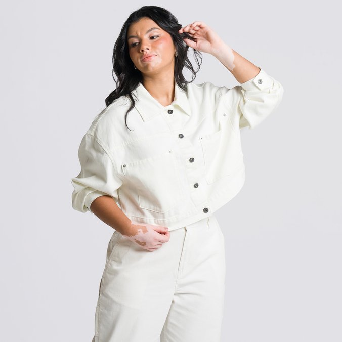 Jaqueta Raynes Crop Trucker Seasonal Hero: Authentic Marshmallow