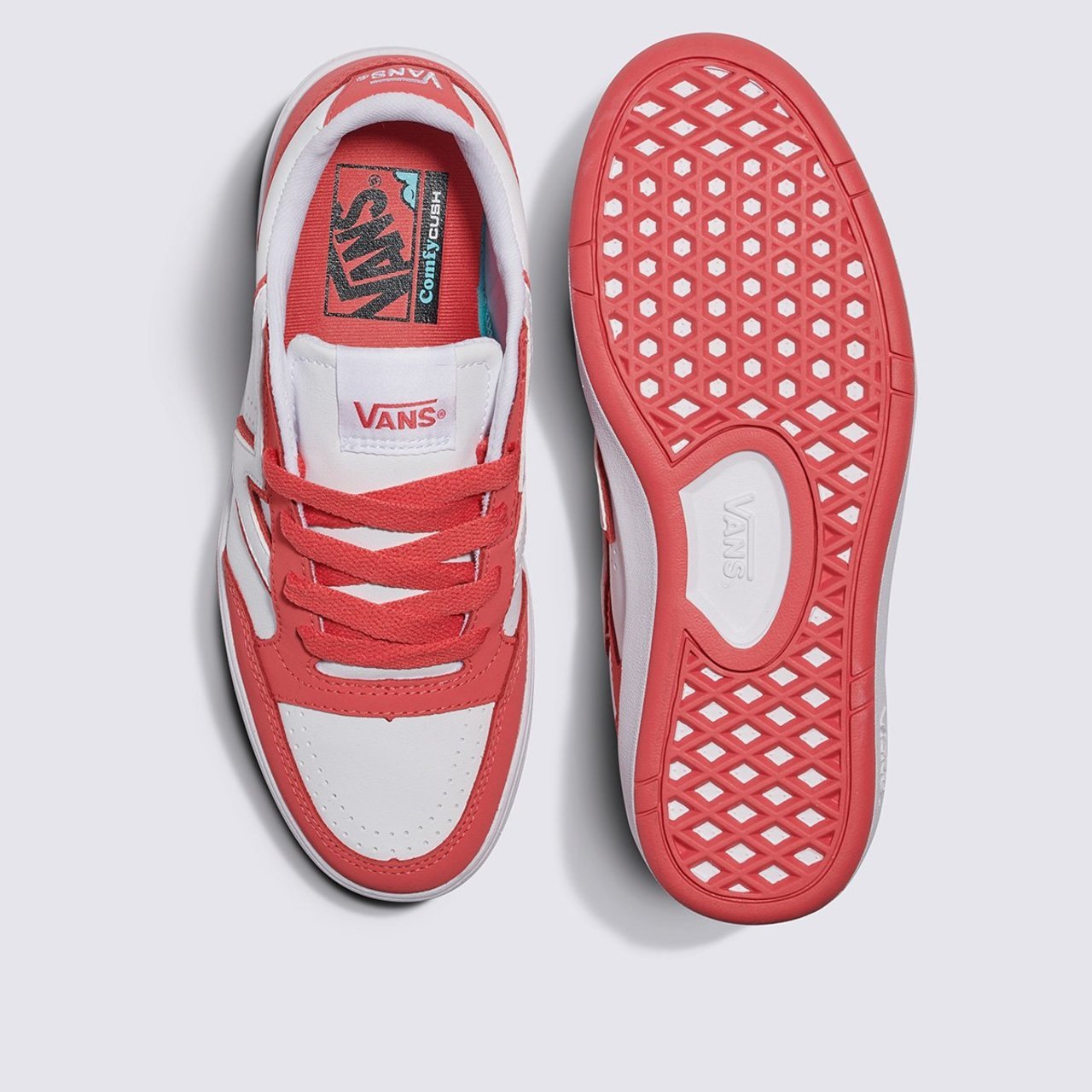 Vans comfycush strawberry hotsell