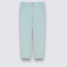 Conforto e estilo para todas as aventuras dos pequenos. A Calça Core Basic Gray Mist Infantil é confeccionada em algodão e poliéster. O modelo clássico Vans de cintura média apresenta cós elástico com ajuste em cordão. Traz bolsos frontais estilo faca e aplicação de patch bordado com assinatura Vans em “Drop V” na altura da coxa esquerda. Com bolso traseiro, o modelo possui comprimento mais longo, com shape solto, caimento reto e acabamento canelado. A única preocupação dos pequenos é curtir e relaxar no estilo “Off The Wall”.