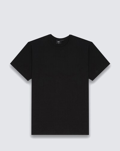 Confortável para usar todos os dias. Durável o suficiente para que você faça isso. Todo mundo precisa de uma camiseta em que possa confiar. A Camiseta Off The Wall Ii Ss Compl. Ultra Neo Vr3 Black de manga curta vai acabar com sua busca pela camiseta perfeita para que você possa se concentrar nas coisas mais importantes. Com uma estampa interna no padrão waffle - que afasta a umidade da pele - esta camiseta mantém você confortável e seco, enquanto o fio resistente proporciona durabilidade e minimiza o encolhimento. Com gola canelada e costuras reforçadas nos ombros, acabamentos premium da Vans, a camiseta na cor preta traz aplicação de patch bordado com assinatura Vans, na altura do peito, no lado esquerdo. O modelo vem com uma presilha em estampa checkerboard para pendurar em cabides. Tipo de caimento: clássico. Características do produto: 
• Camiseta de manga curta com gola careca; 
• Confeccionada em tecido 100% algodão; 
• Patch bordado com assinatura Vans; 
• Caimento clássico; 
• Estampa interna no padrão waffle: que afasta a umidade da pele; 
• Presilha em checkerboard para pendurar em cabides.