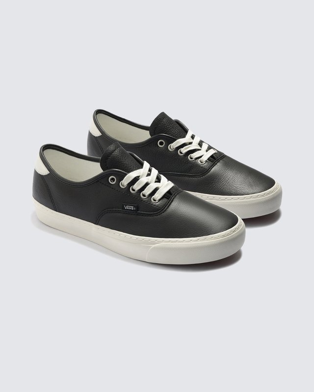 Tênis Authentic Black
