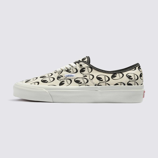 Tênis Authentic 44 Dx Vans X Mooneyes Mooneyes White