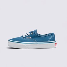 Nascido em Anaheim, Califórnia, em 1966, o Authentic é o estilo original que carrega a tradição da Vans. Originalmente conhecido como Vans #44 Deck Shoes, o Authentic tornou-se um ícone popular e incorporou a atitude “Off The Wall” desde então. Desenvolvido com um perfil simples de cano baixo e cadarço, o Tênis Authentic Infantil Navy True White é um clássico Vans construído especialmente para os pequenos. Com cabedal resistente de lona azul, traz ilhós de metal e sola de borracha waffle exclusiva Vans.