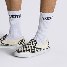 Combine os seus tênis Vans com o pack de meias que carrega o Lifestyle Vans por onde for. Pack com três pares que traz estilo para todos os seus clássicos Vans. A Meia Class Crew 41/45 White agrega estilo para todas as ocasiões. O pack possui três pares de meias soquetes de cano alto brancas clássicas, com assinatura Vans em “Drop V” estampada na altura do cano. Os modelos vestem da numeração 41 ao 45.