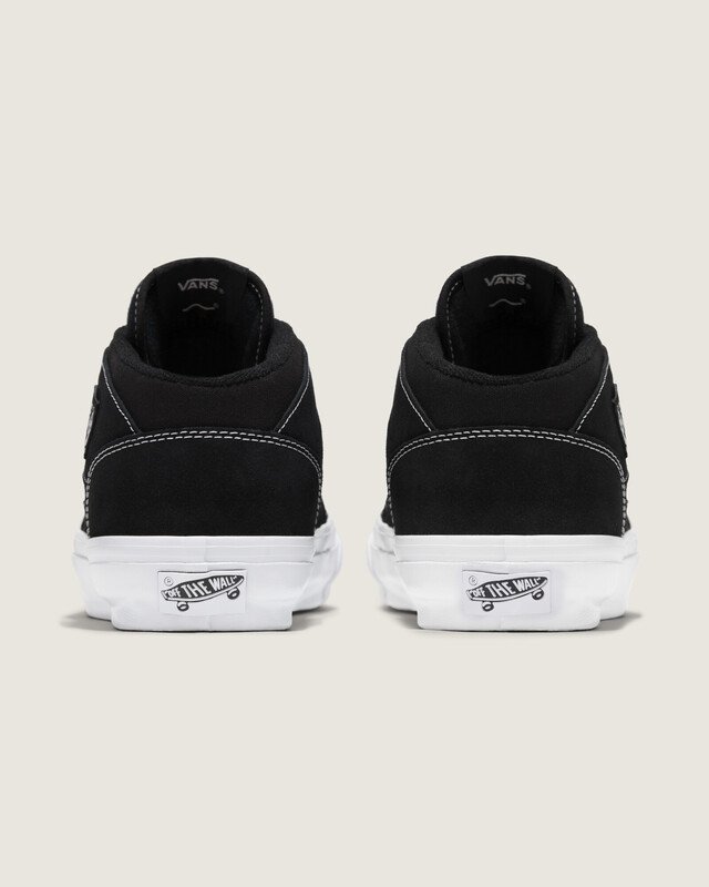 Tênis Half Cab 33 Black White | Vans