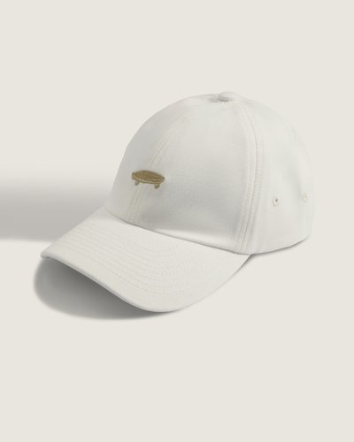 O Boné Salton Jockey Marshmallow combina construção clássica com detalhes funcionais. Aba curva e copa estruturada em algodão oferecem suporte e conforto, enquanto o ajuste traseiro regulável garante adaptação segura. O bordado frontal adiciona identidade discreta. Leve, com acabamento que valoriza a textura do tecido, o modelo resulta em toque agradável e ajuste confiável.