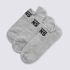 Combine os seus tênis Vans com o pack de meias que carrega o Lifestyle Vans por onde for. Pack com três pares que traz estilo para todos os seus clássicos Vans. A Meia Classic Kick 41/45 Heather Grey agrega estilo para todas as ocasiões. O pack possui três pares de meias soquetes em tecido estilo sapatilhas clássicas cinza. Traz assinatura Vans em “Drop V” estampada no peito de pé. Os modelos vestem da numeração 41 ao 45.