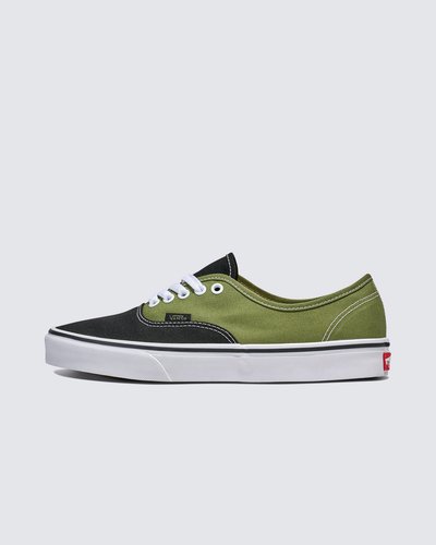 O original. Cores atualizadas.

Nascido em 1966 como Style 44, o Vans Authentic Shoe deu início a tudo. Sua estreia introduziu a agora icônica sola waffle, dando aos skatistas a aderência e a durabilidade necessárias para ultrapassar limites. Refinado e reforçado ao longo do tempo, é um símbolo do legado da Vans: intemporal, fiável e fiel às suas raízes. Agora parte da Coleção Color Theory, foi reinventado em tons vibrantes para uma abordagem nova e criativa.