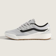 Aventura pronta. Em qualquer lugar, a qualquer hora

A vida raramente corre como planejado, mas o MTE UltraRange 2.0 RW mantém você em movimento em cada reviravolta. Sua parte superior respirável, reforçada com sobreposições Rapidweld sem costura, atinge o equilíbrio perfeito entre durabilidade e um ajuste leve e adaptável. As entressolas UltraCush Lite suavizam cada passo para combater a fadiga em dias longos, enquanto as solas waffle reversas proporcionam tração que aumenta a confiança em terrenos imprevisíveis. Construído para oferecer estabilidade e conforto quando a viagem o tira do rumo, este é o sapato que prospera onde outros vacilam.