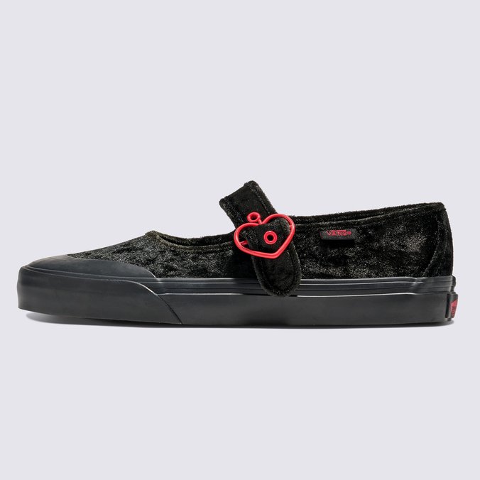Tênis Mary Jane Hearts Black Red