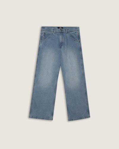 A Calça Skate Loose Bootcut Denim Stone Wash combina o estilo clássico de cinco bolsos com o DNA contemporâneo da Vans, trazendo um toque moderno a este design atemporal. Confeccionadas em jeans de algodão pesado para uma estrutura resistente, estas calças também apresentam um caimento largo no quadril, coxa e perna. Uma etiqueta com detalhe em checkerboard costurada na bainha da abertura da perna, visível apenas quando dobrada, acrescenta mais uma homenagem à herança Vans.