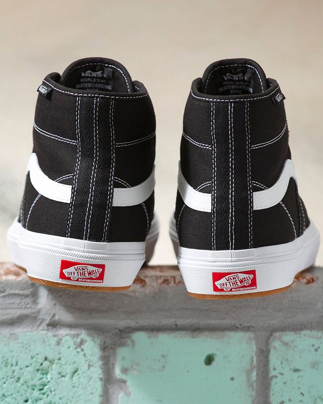 Tênis Skate Gilbert Crockett Black White