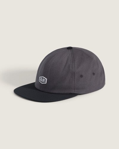 Contraste marcante. Ajuste perfeito. O Boné Hex Logo Jockey Black combina o estilo casual com detalhes sofisticados. A aba e o botão contrastantes realçam a silhueta de seis painéis, enquanto o bordado direto na frente mantém o visual ousado e clean.