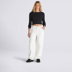 A Calça Curbside Marshmallow é ótima para o dia a dia: versátil, ela pode ser usada em qualquer lugar ou enquanto você anda de skate. O modelo apresenta uma aba ajustável na cintura para um ajuste confortável, pernas largas e dardos nos joelhos para espaço e movimento. Traz aplicação de patch bordado Vans no bolso traseiro.
