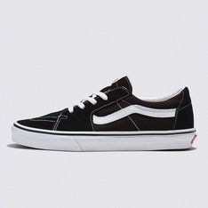 O Sk8-Low, uma versão do lendário tênis de cano alto da Vans, é produzido com uma variedade de cores clássicas, trazendo a estética Sk8-Hi® em um tênis de cano baixo. Com cabedal durável de lona e camurça resistentes, o Tênis Sk8-Low Black True White possui a contraparte mais alta. O tênis com sidestripe lendária com fecho em cadarços também inclui biqueiras reforçadas, colarinhos acolchoados de suporte e sola de borracha waffle exclusiva Vans.