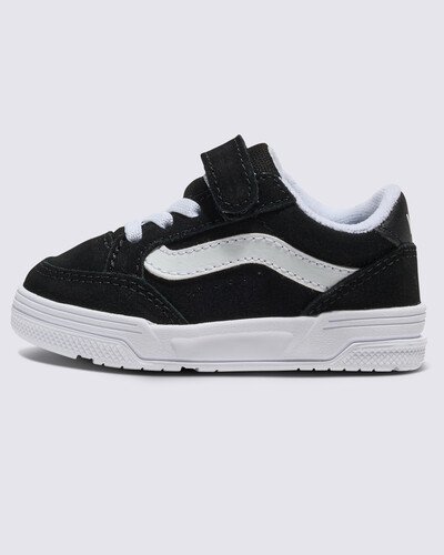 Sempre em alta. Inspirado nos estilos de skate do início dos anos 2000, com um perfil bufante e detalhes oversized. O Tênis Kids Hylane Black White Infantil é um tênis inspirado no skate Y2K que re-interpreta a silhueta Upland de 1999. Referências ao passado coexistem com detalhes de design sofisticados, como a Sidestripe 3D brilhante e logotipos bordados, enquanto a estrutura robusta e a língua de skate bufante proporcionam um visual retrô. Com fecho de velcro sobre cadarços elásticos para um ajuste seguro, o Hylane Infantil transforma uma estética old skool em um item essencial do guarda-roupa atual.