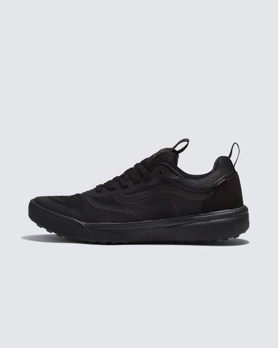 Uma nova adição à família Vans, o UltraRange Rapidweld foi a solução para a necessidade de nossos atletas de alto nível por um tênis versátil que proporcionasse conforto em longas viagens ao redor do mundo. Apresentando um composto de entressola UltraCush atualizado, que oferece o máximo em conforto e amortecimento, além de uma confecção de encaixe em forma de meia LuxLiner com partes internas sem costura para reduzir peso, atrito e pontos quentes, o Tênis UltraRange Rapidweld Black Black apresenta uma estética limpa que o levará aonde quiser. Feito com cabedais de camurça sintética e tecido respirável, possui solado durável de borracha co-moldada e minitratorada para reduzir a cola e melhorar o acabamento.