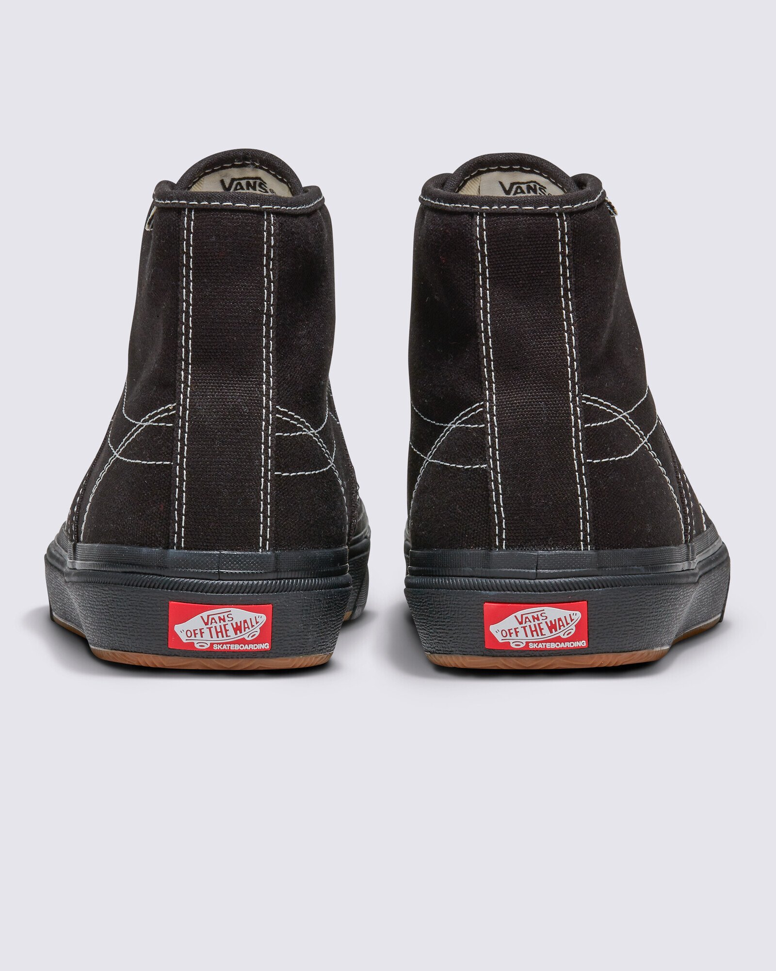 Hires-Vans-V1004400200002-04.jpg