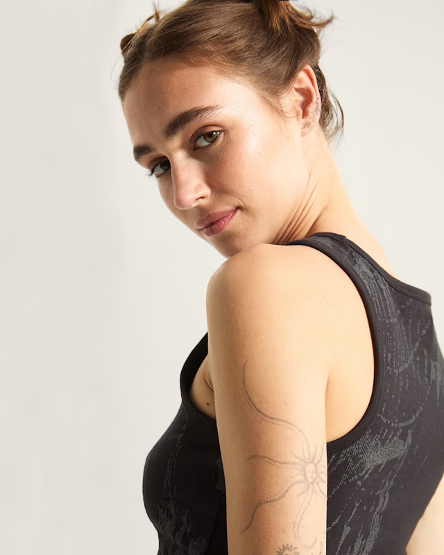 Regata Monotonic Fitted Black Halloween