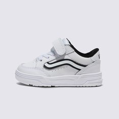 Nostalgia do skate do início dos anos 2000 feita especialmente para pés minúsculos. O  Tênis Hylane White Black Infantil para criança traz o estilo de skate do início dos anos 2000 para os menores fãs da Vans com um design arrojado e grande, com uma sidestripe em 3D fofa. Esta versão infantil reimagina o original para pés minúsculos, com fechos de velcro para facilitar a colocação e retirada. Com acolchoamento extra para conforto e uma base de entressola durável, ele foi construído para lidar com toda a energia que as crianças trazem, em que a única preocupação seja aproveitar todas as brincadeiras e aventuras.