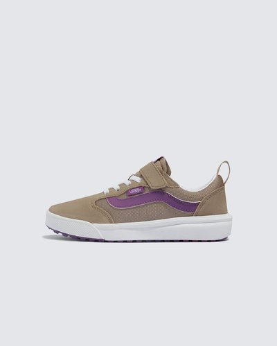 Máximo conforto e aliado de todas as rotinas para os pequenos. Esteja sempre pronto para o inesperado com o Tênis Ultrarange Pop Brown Purple Infantil. Com um solado co-moldado construído em padrão tratorado em waffle - exclusividade Vans - ele maximiza a cobertura, aderência e durabilidade da borracha. A nova entressola UltraCush™ Lite traz conforto e leveza para o calce. O modelo de cano baixo possui cabedal com inspiração na silhueta do icônico Old Skool - em camurça, tecido e sintético - totalmente respirável, com biqueira e antepé de borracha renovado, deixando o calce no ajuste ideal, com amarração e fecho superior em velcro. O Exo Skeleton fornece apoio integrado nos dedos e na parede lateral medial, com uma trava de calcanhar para um ajuste seguro.Traz puxador em fita no calcanhar, facilitando o calce. Conforto e estilo para os pequenos, onde a única preocupação é se divertir.