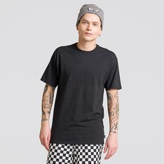 Confortável para usar todos os dias. Durável o suficiente para que você faça isso. Todo mundo precisa de uma camiseta em que possa confiar. A Camiseta Off The Wall Ii Ss Compl. Ultra Neo Vr3 Black de manga curta vai acabar com sua busca pela camiseta perfeita para que você possa se concentrar nas coisas mais importantes. Com uma estampa interna no padrão waffle - que afasta a umidade da pele - esta camiseta mantém você confortável e seco, enquanto o fio resistente proporciona durabilidade e minimiza o encolhimento. Com gola canelada e costuras reforçadas nos ombros, acabamentos premium da Vans, a camiseta na cor preta traz aplicação de patch bordado com assinatura Vans, na altura do peito, no lado esquerdo. O modelo vem com uma presilha em estampa checkerboard para pendurar em cabides. Tipo de caimento: clássico. Características do produto: 
• Camiseta de manga curta com gola careca; 
• Confeccionada em tecido 100% algodão; 
• Patch bordado com assinatura Vans; 
• Caimento clássico; 
• Estampa interna no padrão waffle: que afasta a umidade da pele; 
• Presilha em checkerboard para pendurar em cabides.