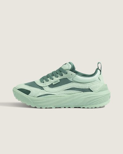 Uma nova adição à família Vans, o UltraRange Rapidweld nasceu para oferecer versatilidade e conforto em longas jornadas. O Tênis Ultrarange Neo 20 Mint Shadow apresenta cabedal em couro com montagem cold cement, estrutura pensada para suporte e flexibilidade e construção que privilegia resistência. Texturas e acabamento reforçam a sensação de robustez, enquanto o design mantém expressão autêntica e descontraída.