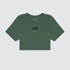 O estilo “Off The Wall” é referência nas artes, na cultura de rua e nos esportes de ação. Com estampa centralizada na altura do peito, com assinatura Vans em “Drop V”, a Camiseta Flying V Crew Crop SS II Dark Forest de manga curta é urbana e compõe o visual casual, com inspiração no street style. Confeccionada em tecido 100% algodão, na cor verde e gola careca canelada, a camiseta com modelagem cropped - mais curta e que veste soltinha no corpo - para uso em diversos momentos, tanto como os de lazer como na prática de esportes de ação. A camiseta proporciona conforto e veste fácil, onde a única preocupação é apenas curtir dentro e fora das pistas com estilo.