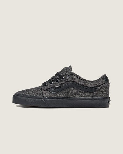 Um tênis de skate inspirado na tradição que está pronto para destruir

O Skate Chukka Low Sidestripe, projetado com a contribuição da equipe de skate da Vans, mescla a estética tradicional com o desempenho moderno. Inspirado nas botas Authentic e Chukka, este cano baixo vulcanizado combina camurça durável e lona com nossa icônica Sidestripe, proporcionando sensação de prancha, flexibilidade e tração premium.