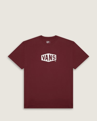 Um clássico irreverente para todos os momentos. Essa é a essência “Off The Wall”. A Camiseta Ss Hex Bordeaux White de manga curta com gola redonda traz um ajuste relaxado, proporcionando conforto. Fácil de vestir, o modelo traz estampa frontal, com assinatura Vans® com efeito tridimensional, dentro de blocos, centralizada na altura do peito, em silk à base d’água.